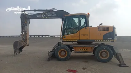  10 Excavator   waheel loader  Jcb