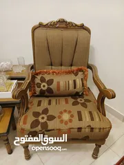  1 طقم كنب وطاولات
