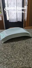  1 صحون عدد 4 لتقديم اشياء متنوعة  قزاز