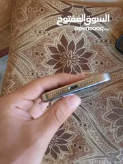  5 ايفون 15برو ماكس بحاله ممتازي لون تيتانيو