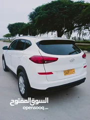  7 Hyundai Tucson Limited 2020