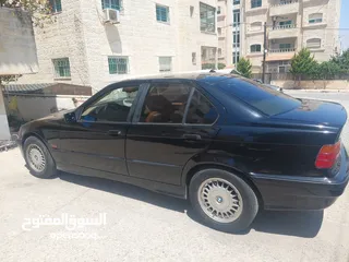  4 BMW 318 - 1995 ستاندرد على وضع بلادها