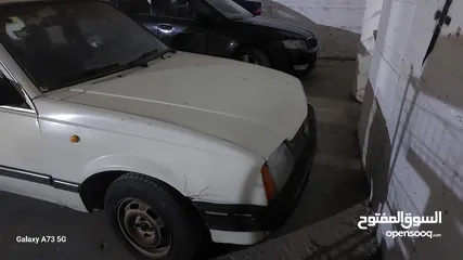  2 اوبل سكونا موديل 1982 بيضاء للبيع