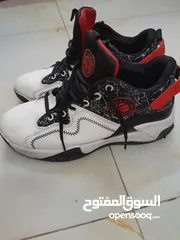  1 حذاء للبيع