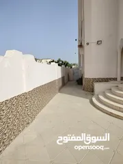  17 فيلا للإيجار في الموالح خلف سيتي سنتر - Villa for rent in Mawleh south