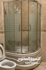  1 بانيو حمام