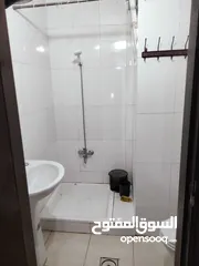  6 شقه مفروشه جزئيا للايجار مساحة 80 متر طابق ثاني قرب مجمع عمان الجديد و mk القديم وكارفور