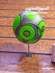  3 جميع أنواع كرات القدم المميزة