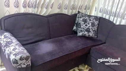  2 كنبيات  معيشة مستعمل للبيع بحالة جيدة خشب سويد واسفنج ضغط عالي عمان  كنبيات مستعملة للبيع