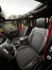  10 Jeep gladiator 2023 بسعر مغررري