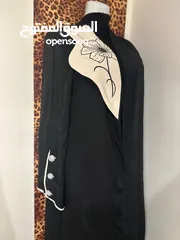  10 عبايات سعودية عدد 14 كلو جديد معو شال كل وحدة قياس m l xl موديللت مشكلة موضحة بالصور