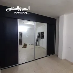  14 خزائن الحائط