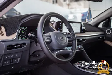  17 Hyundai Sonata 2023 Hybrid