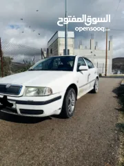  1 سكودا اوكتافيا 2004