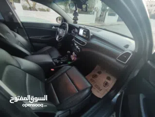  12 هونداي توسان فحص نخب ترخيص 19 وعداد أصلي 85000كم فقطططط