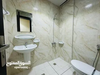  1 شقة فاخره ومميزه للايجار مفروشة