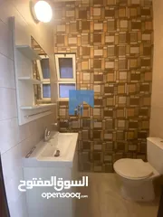  2 شقة مميزة للبيع في الجاردنز - خلف ابن الهيثم طابق ثالث 200م بسعر مغري
