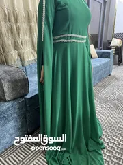  4 فستان  للبيع بسعر 25دينار
