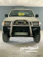  3 تويوتا هايلوكس 2001