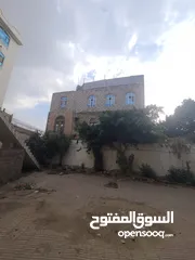  6 بيت شعبي ثلاث أدوار للبيع والارضية للبيع 4 لبن في صنعاء