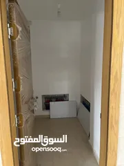  11 شقه طابقيه جديده للبيع مساحه 316 متر مربع من المالك مباشره
