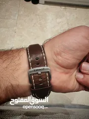  6 ساعه تيسوت tissot بحاله الوكاله