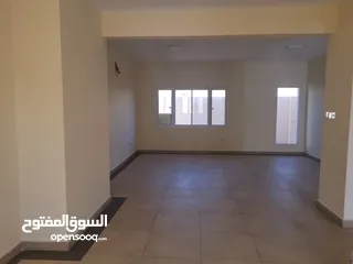  11 Villa for rent in Al Mawaleh