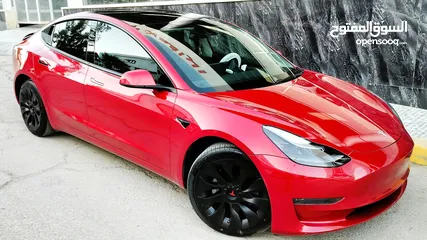  26 تيسلا 2023 model 3 فحص كامل 4 جــــيــــد ممسى قليل 18 الف لون مميز بحالة الوكالة بسعر لقطة ومحروووق