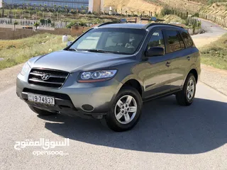  1 HYUNDAI SANTAFE 2009 بحالة ممتازة