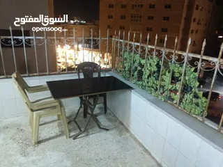  21 استوديو غرفة وصالة وحمامين وترث كبير