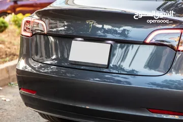  5 تيسلا model 3  tesla 2023 ستاندر  فحص كامل بحاله الوكاله  لون فيراني