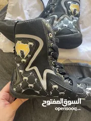  2 Venom black boxing shoes !