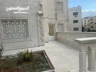  11 قصر فيلا فخمة جدا للبيع في الجبيهه