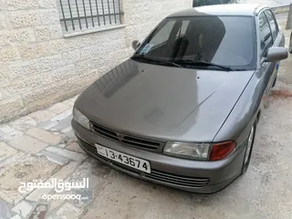  8 بسطار نمرة 39 + سياره ميتسوبيشي لانسر 1992 للبيع
