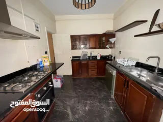  24 عقار للبيع شارع الفلاح متفرع من شهاب منطقة خدمية
