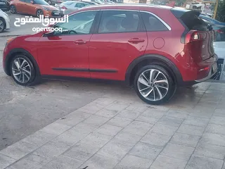  4 كيا نيرو 2018
