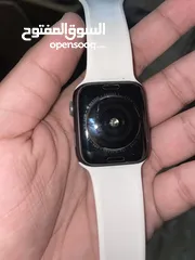  9 ايفون 12 برو مع ساعة apple watch series 4    44m مع airpods Pro ومعها شاحنها الاصلي