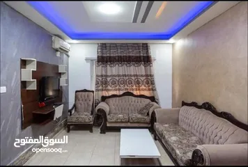  7 شقق الإيجار اليومي واسبوعي اربد شارع الجامعه خلف فندق سفن ديز سوبر دلكس