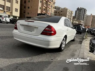  3 Mercedes E240 2005