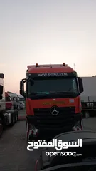  5 بسم الله الرحمن الرحيم  للبيع سيارات شحن حديثه وذنبات تبريد حديثه  Volvo Mp4 Skania للتواصل يرجى الا