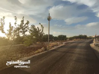  6 أرض 750 م للبيع في ناعور - أبو الغزلان- 5 كم عن كازية السلام