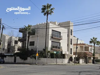  1 شقة طابقية فاخرة نصف مفروشة - الروابي (عمارة عائلية) Luxury Semi-Furnished Apartment for Rent