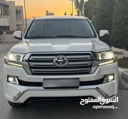  3 Toyota Land Cruiser 2016 Gx-r 5700CC V8 بحالة الوكالة الفحص: 7 جيد بدون ملاحظات
