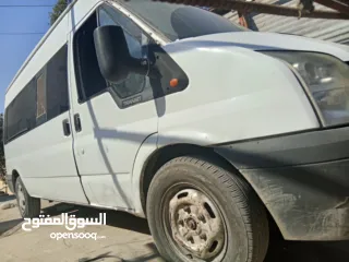  4 فورد ترانسيت (2003)