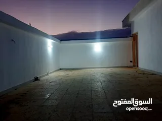  24 فيلا دوبليكس للبيع في حي قطر ( جها اليمين) لم تسكن بعد - تشطيب سوبر- فخامة 2023 - موقع ممتاز