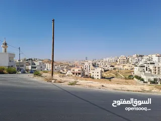  2 الياسمين / ارض 500م حوض جحره الجنوبي عاليه ومطله على شارعين بسعر جيد