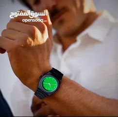  12 ساعة دي ون ميلانو بالوان متعددة وفخمة
