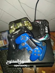  1 بلايستيشن 4 للبيع