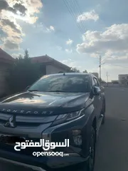  4 بكمات ميتسوبيشي توماتيك للإيجار الشهري