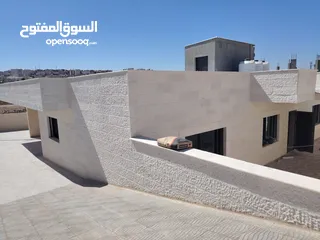  9 بيت مستقل للبيع